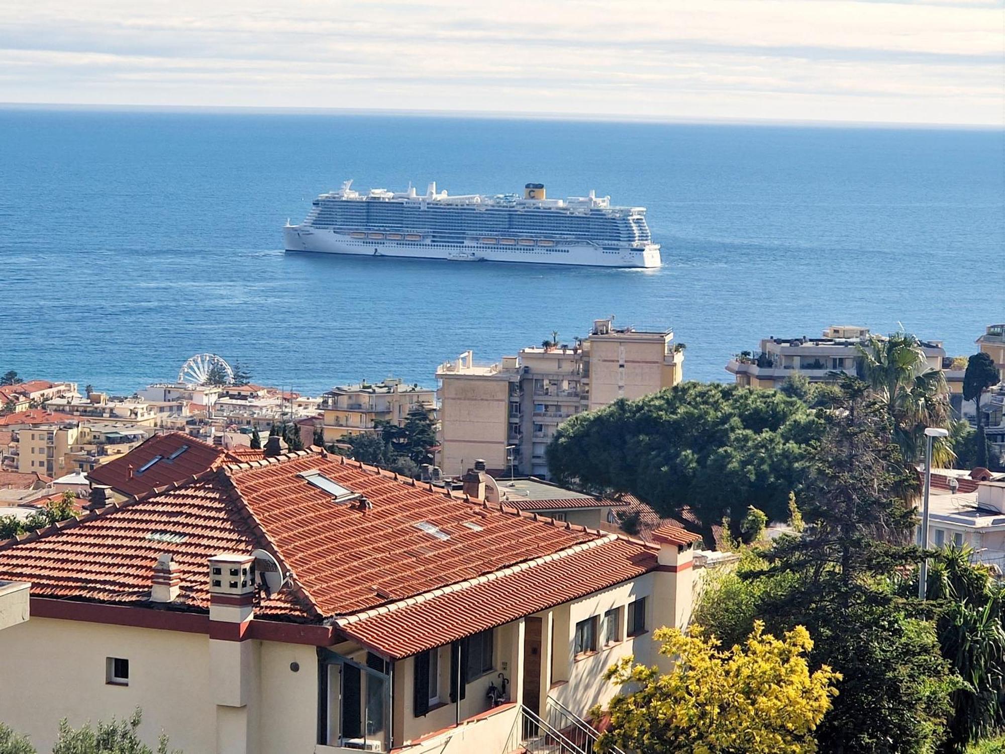Il Paradiso Del Relax Private Room With Bathroom Parking Sanremo Exterior photo